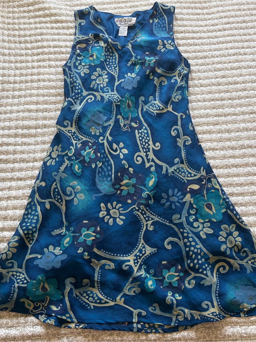 Wild thyme Sleeveless Blue Floral Mini Dress by Unknown